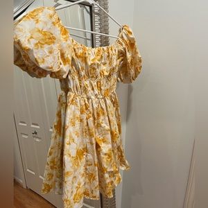 Abercrombie yellow floral dress